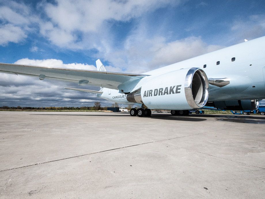 AIR DRAKE